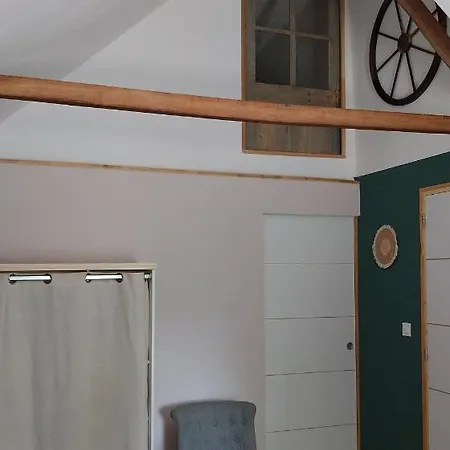 Chez L'habitant, Petit-dejeuner Compris